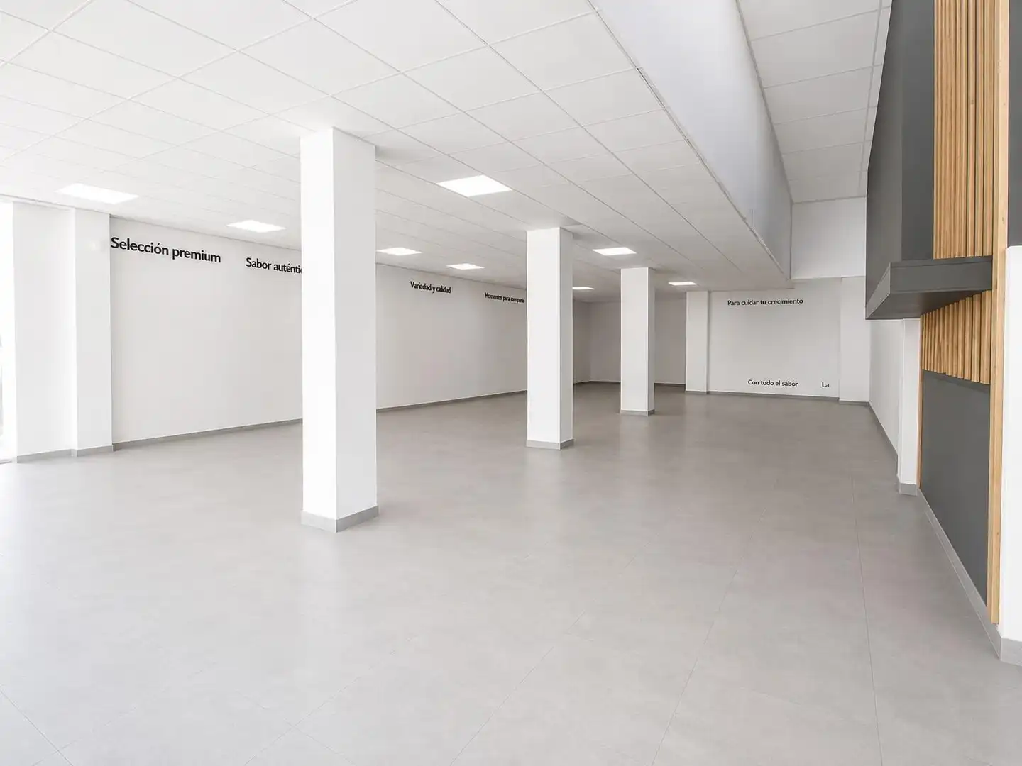 Local comercial en venda a Calle Olmo, imagen 2