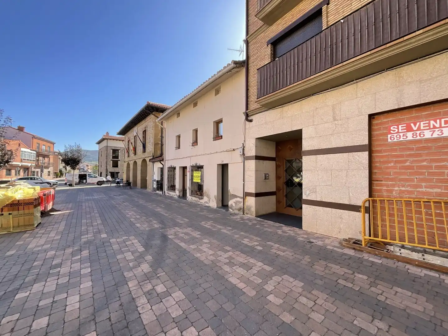 Vista exterior de Casa o xalet en venda en Santurde de Rioja amb Calefacció, Parquet i Terrassa