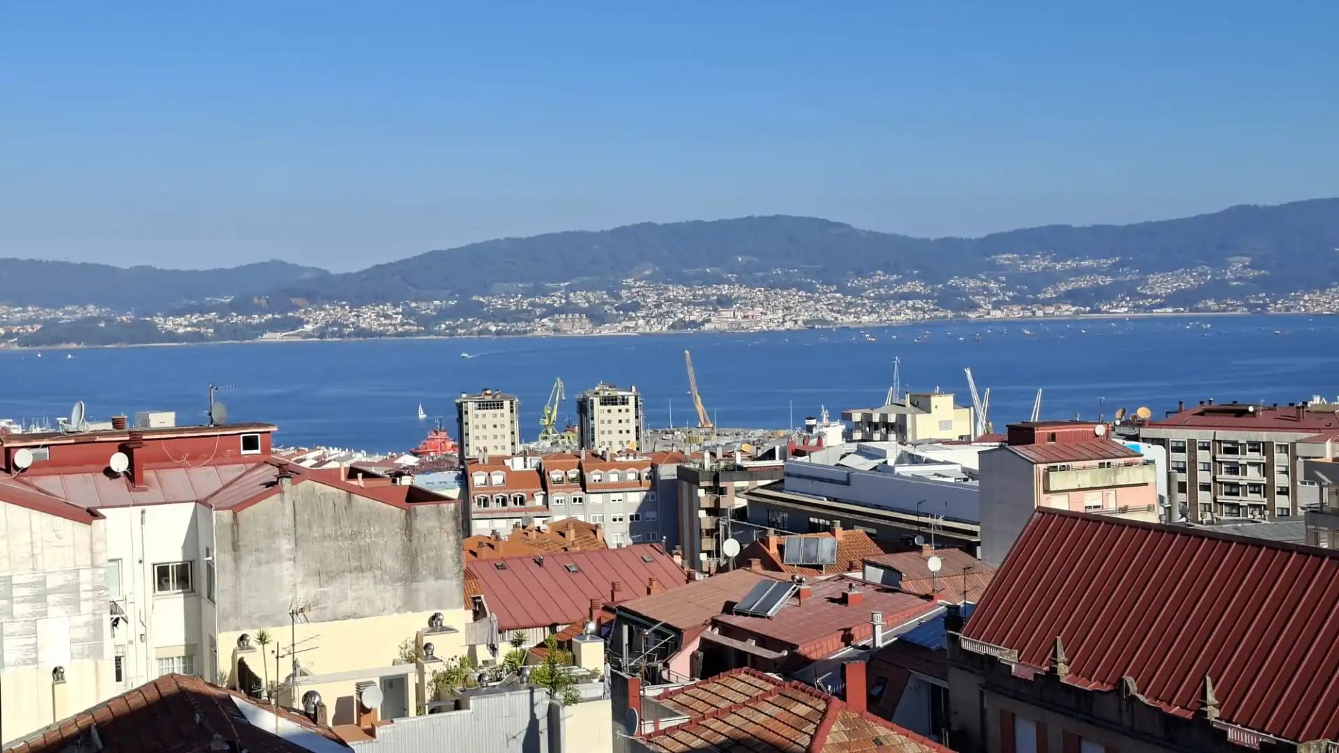 Piso con terraza en venta en Rúa Pino 57