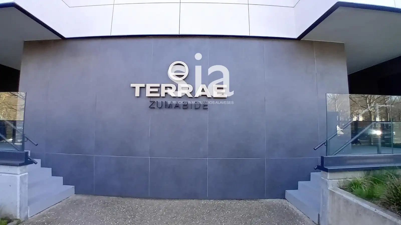 Vista exterior de Piso en venta en Vitoria - Gasteiz con Calefacción, Terraza y Trastero