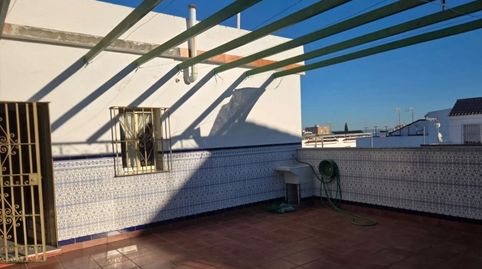 Foto 3 de Casa adosada en venda a Tarragona, Lepanto, Mairena del Aljarafe