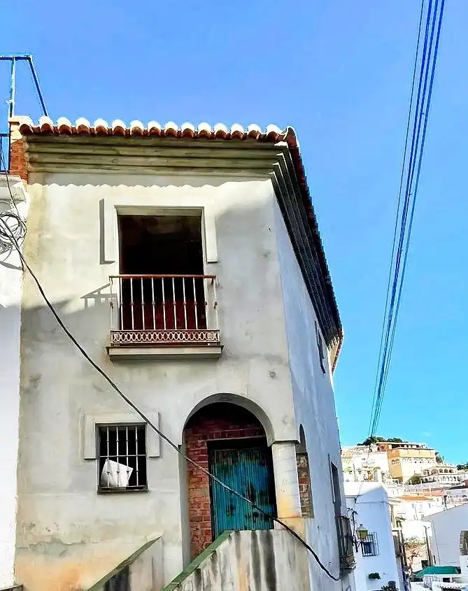 Vista exterior de Finca rústica en venda en Almáchar amb Traster