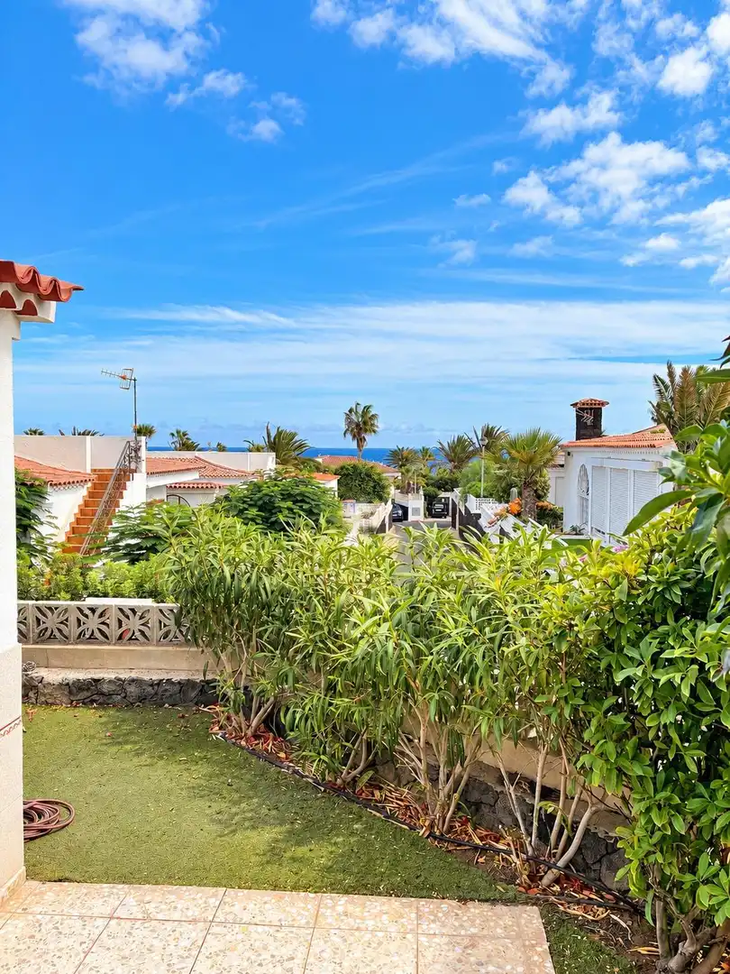 Detached house for sale in Costa del Silencio