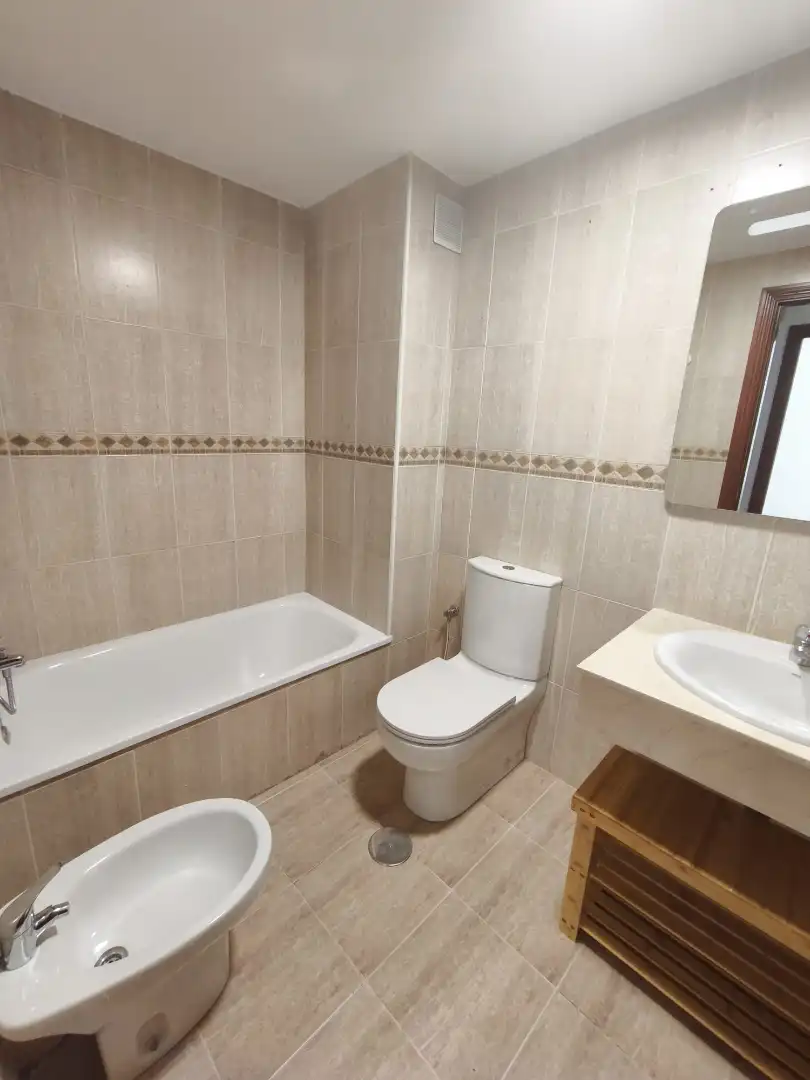 Badezimmer von Wohnung zur Miete in Santa Fe mit Parkett, Terrasse und Möbliert