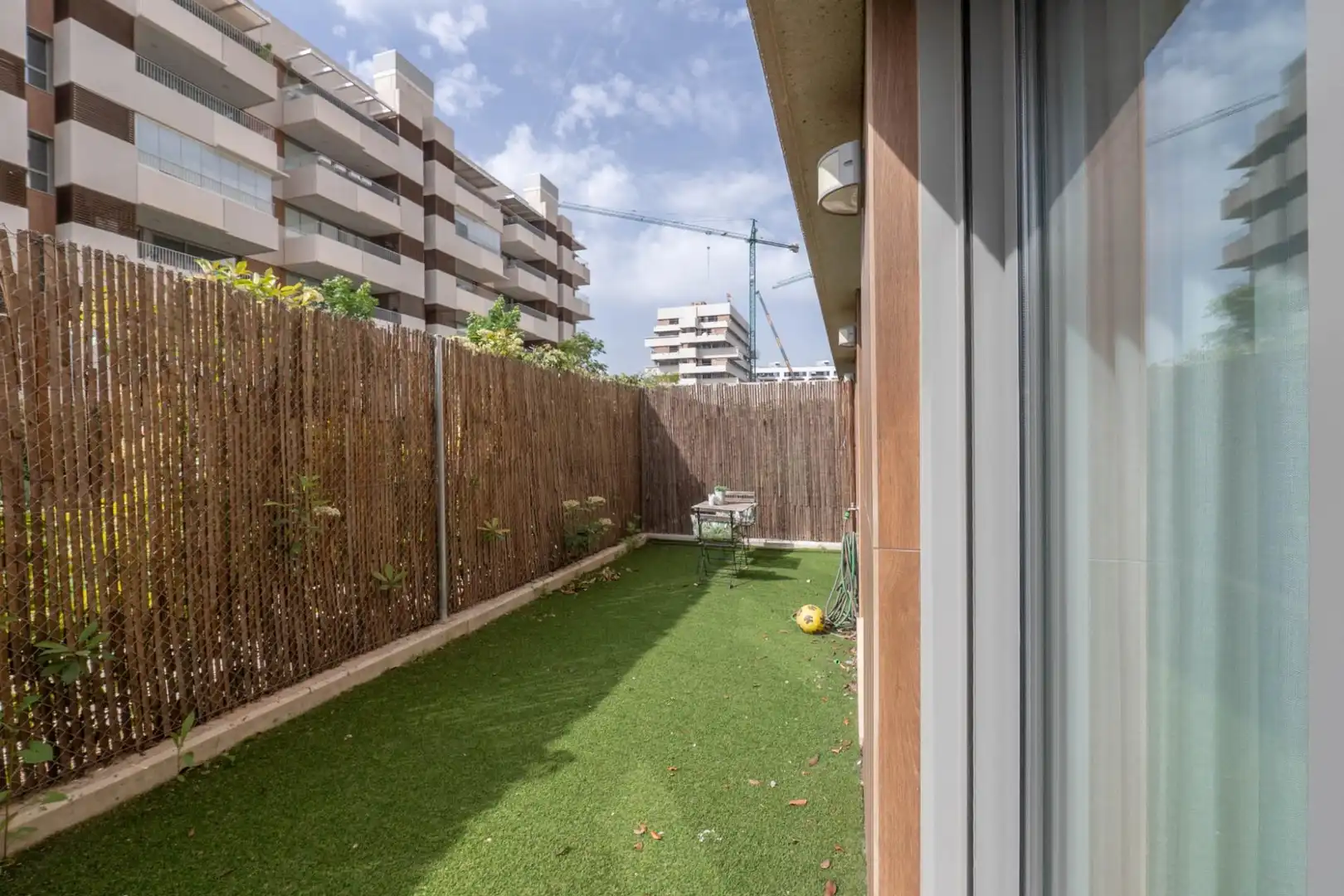 Terraza de Piso en venta en Granada con Aire acondicionado, Calefacción y Jardín privado