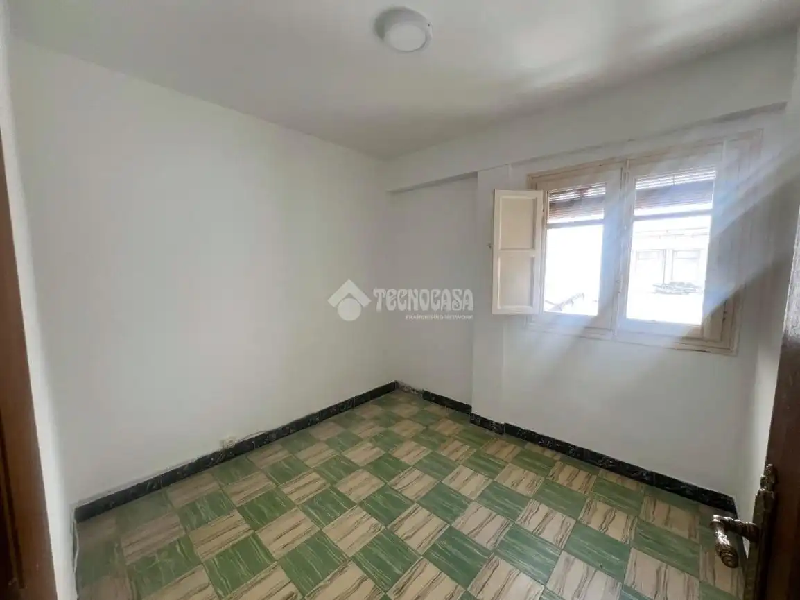 Bedroom of Flat for sale in Zaragoza  with Balcony