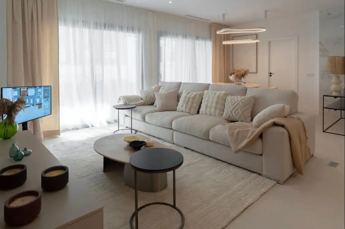 Sala de estar de Piso en venta en Marbella con Aire acondicionado, Calefacción y Trastero