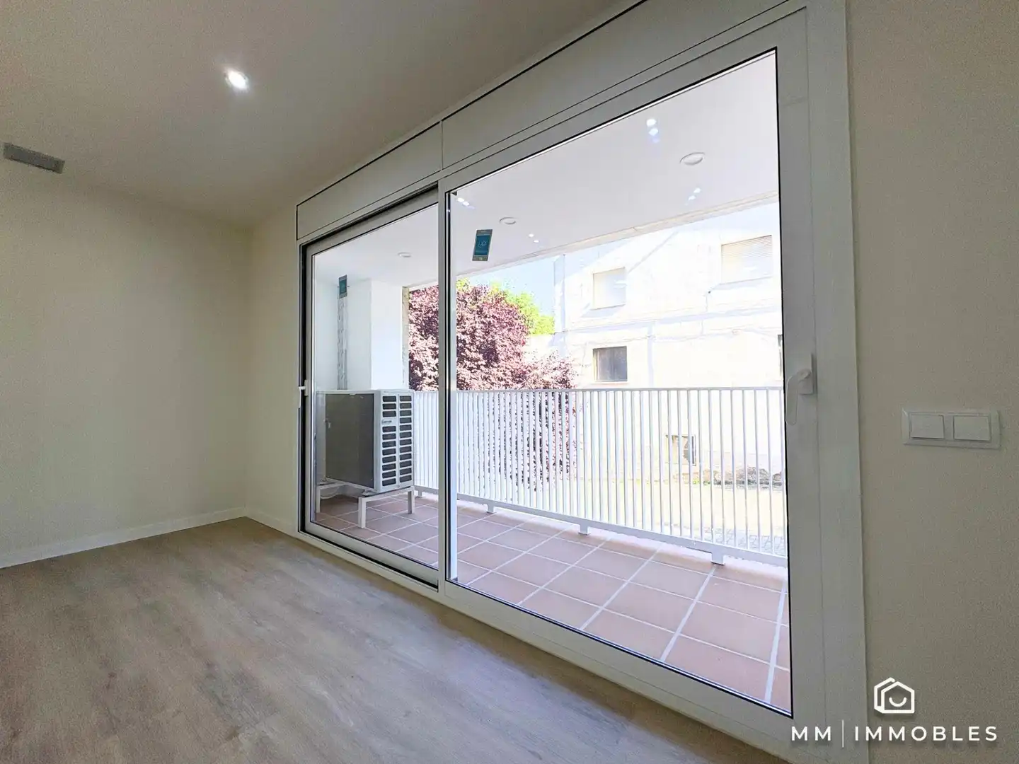 Terrasse von Erdgeschoss zum Verkauf in Canovelles mit Heizung, Parkett und Balkon