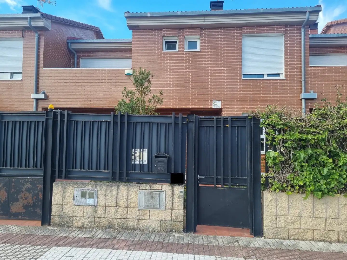 Vista exterior de Casa adosada en venda en Castrillo del Val amb Calefacció, Jardí privat i Terrassa