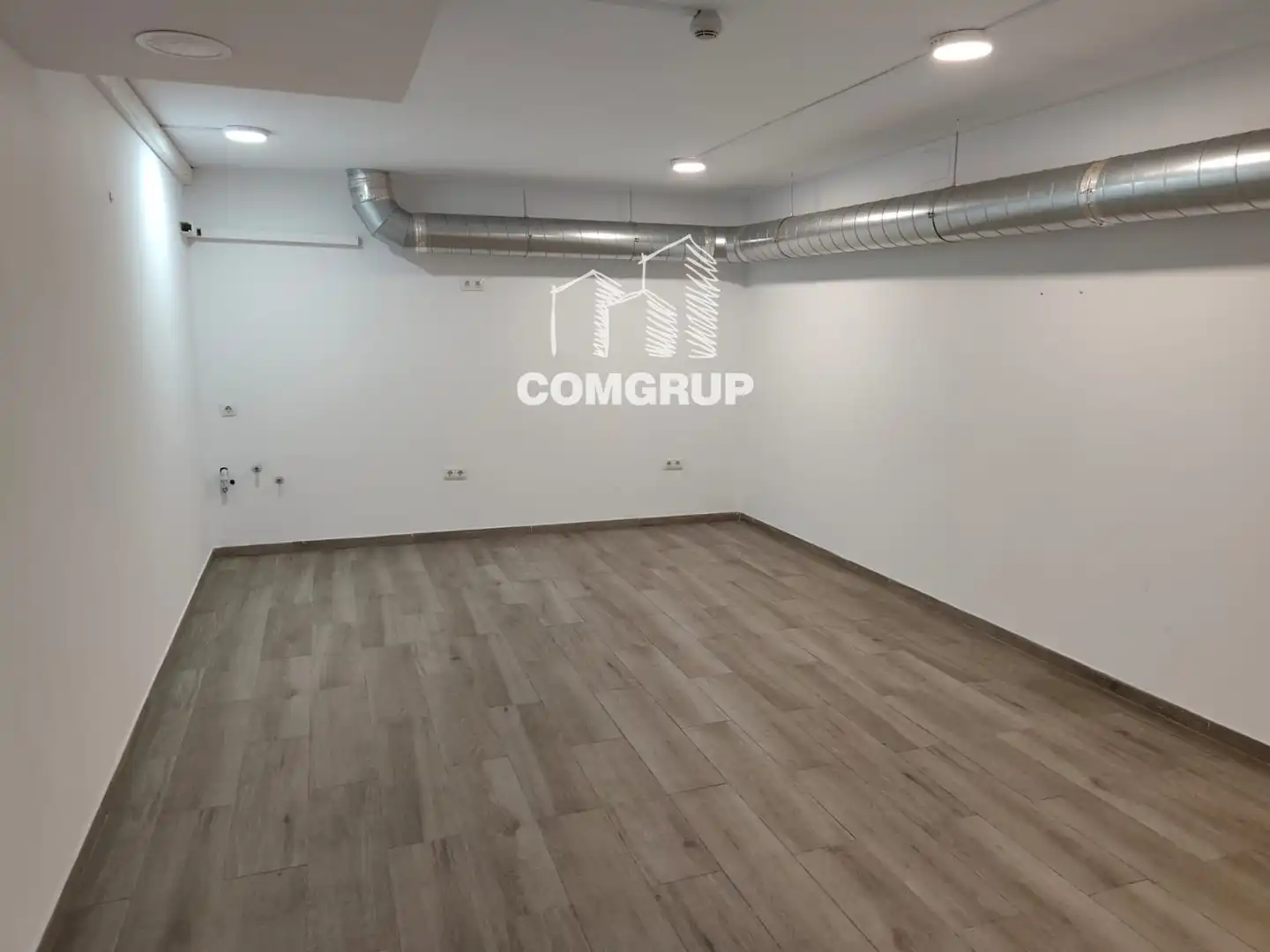 Business premises for transfer in Alfons IV, imagen 22