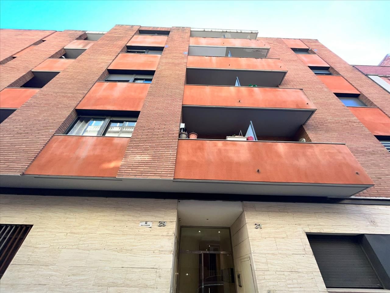 Exterior view of Box room for sale in Manresa