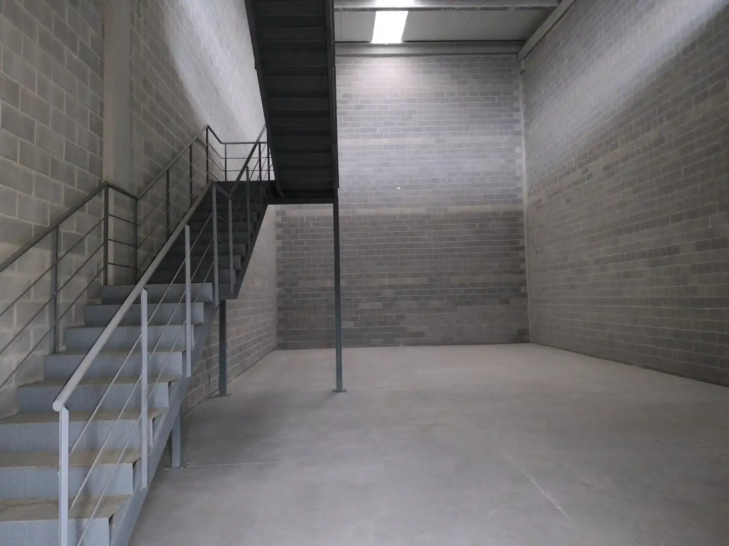 Industrial buildings for rent in Zaragoza  with Alarm