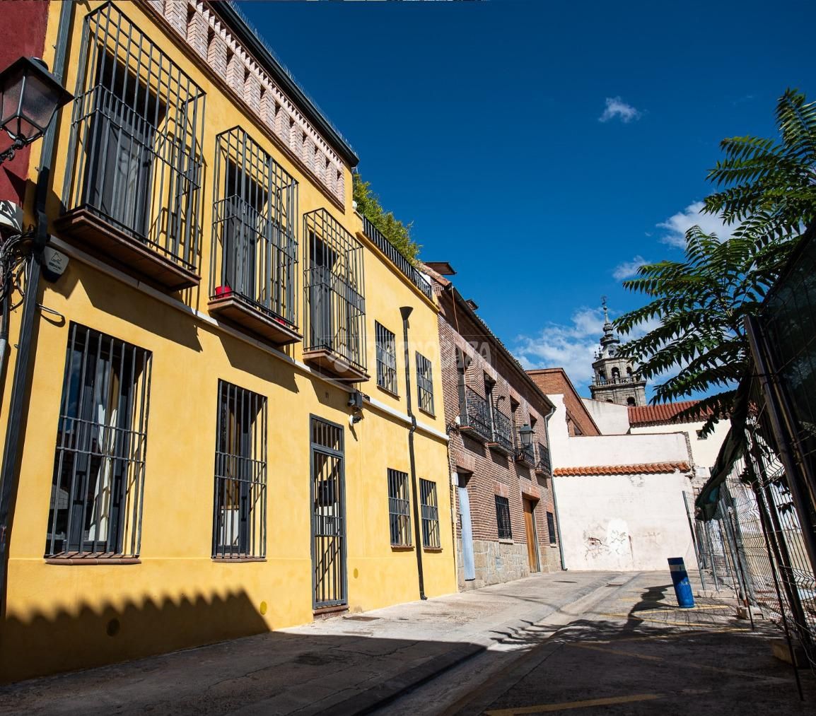 Exterior view of House or chalet for sale in Talavera de la Reina  with Air Conditioner and Heating