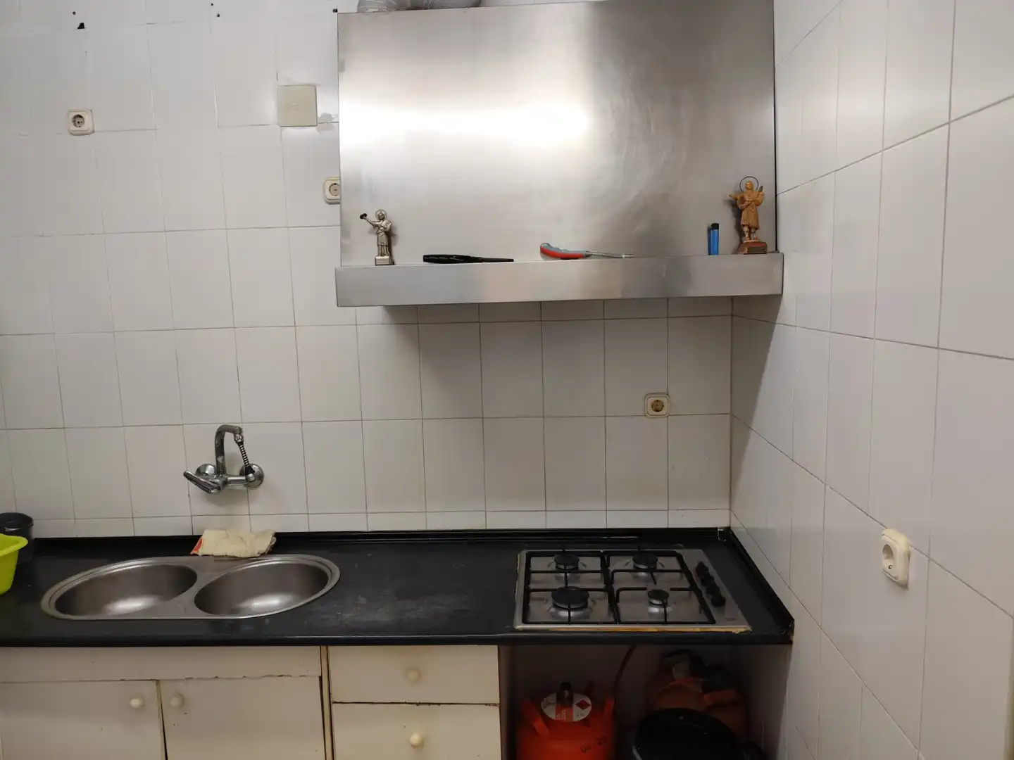 Cocina de Local en venta en Valladolid con Aire acondicionado y Amueblado
