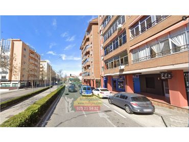 Locale commerciale in vendita a Centro