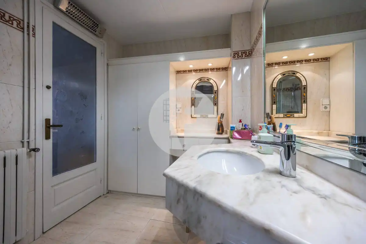 Baño de Casa o chalet en venta en Sabadell con Aire acondicionado, Calefacción y Terraza