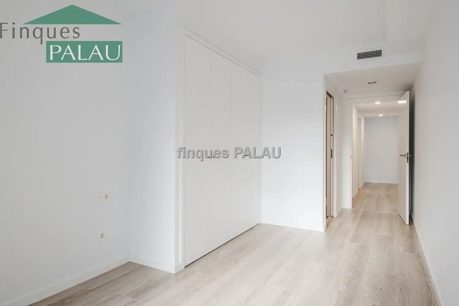 Schlafzimmer von Wohnung zur Miete in Sant Just Desvern mit Klimaanlage, Heizung und Terrasse