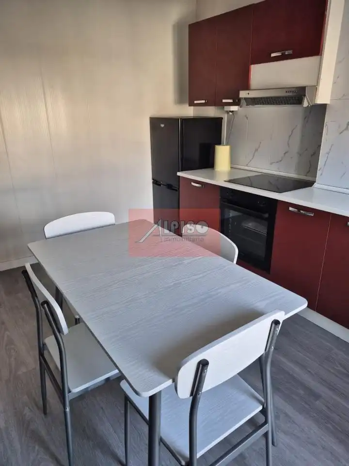Cocina de Piso de alquiler en Ourense Capital  con Calefacción, Trastero y Amueblado
