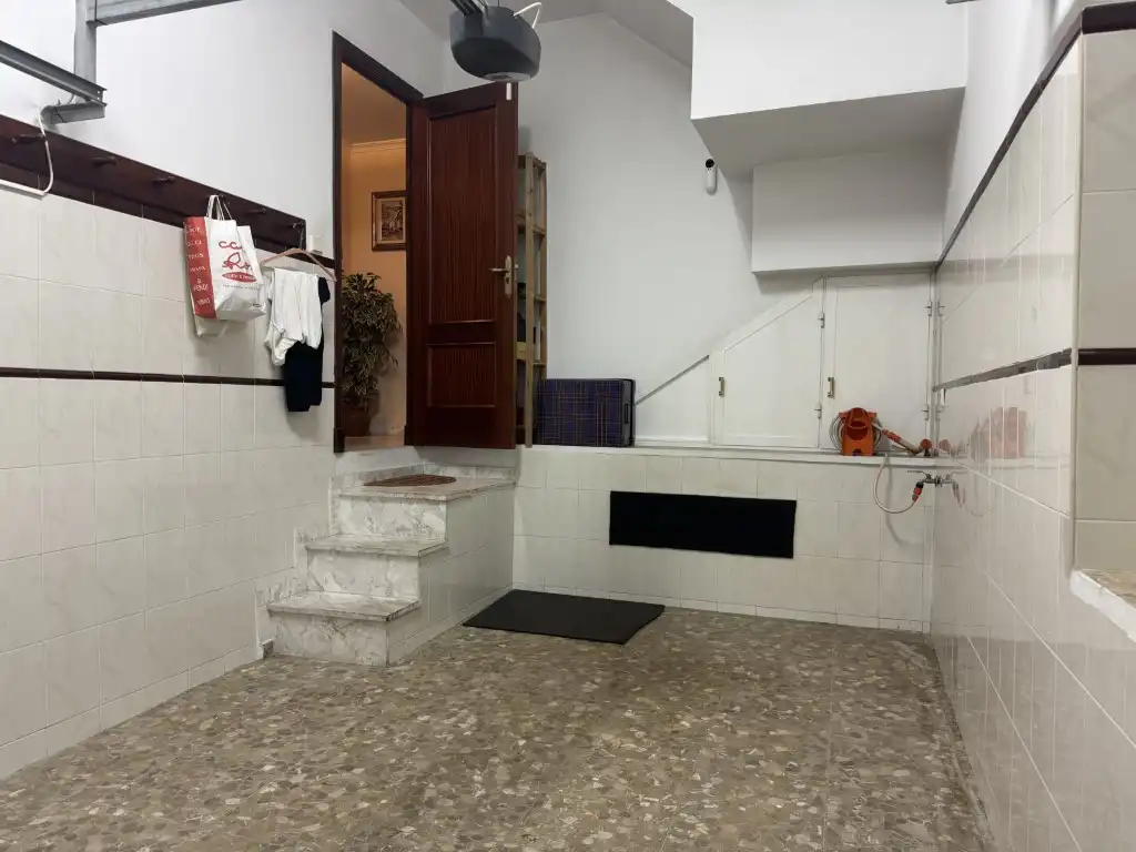 Haus oder Chalet zum Verkauf in Algeciras mit Ofen und Waschmaschine