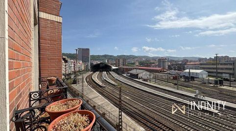 Foto 3 de Piso en venta en García Salazar Kalea, Zabalburu, Bilbao