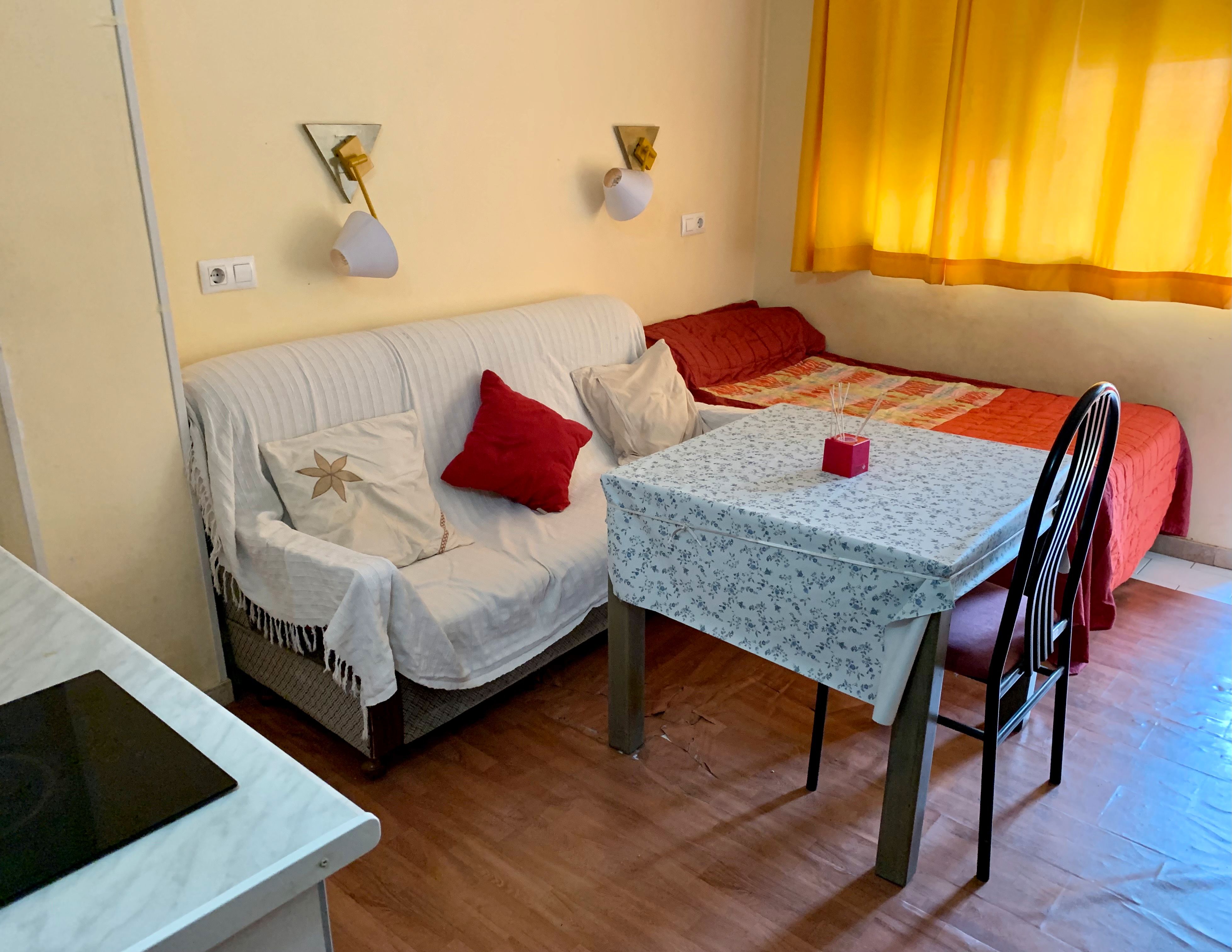 Study to rent in Avenida de Madrid, 19, Plaza de Toros