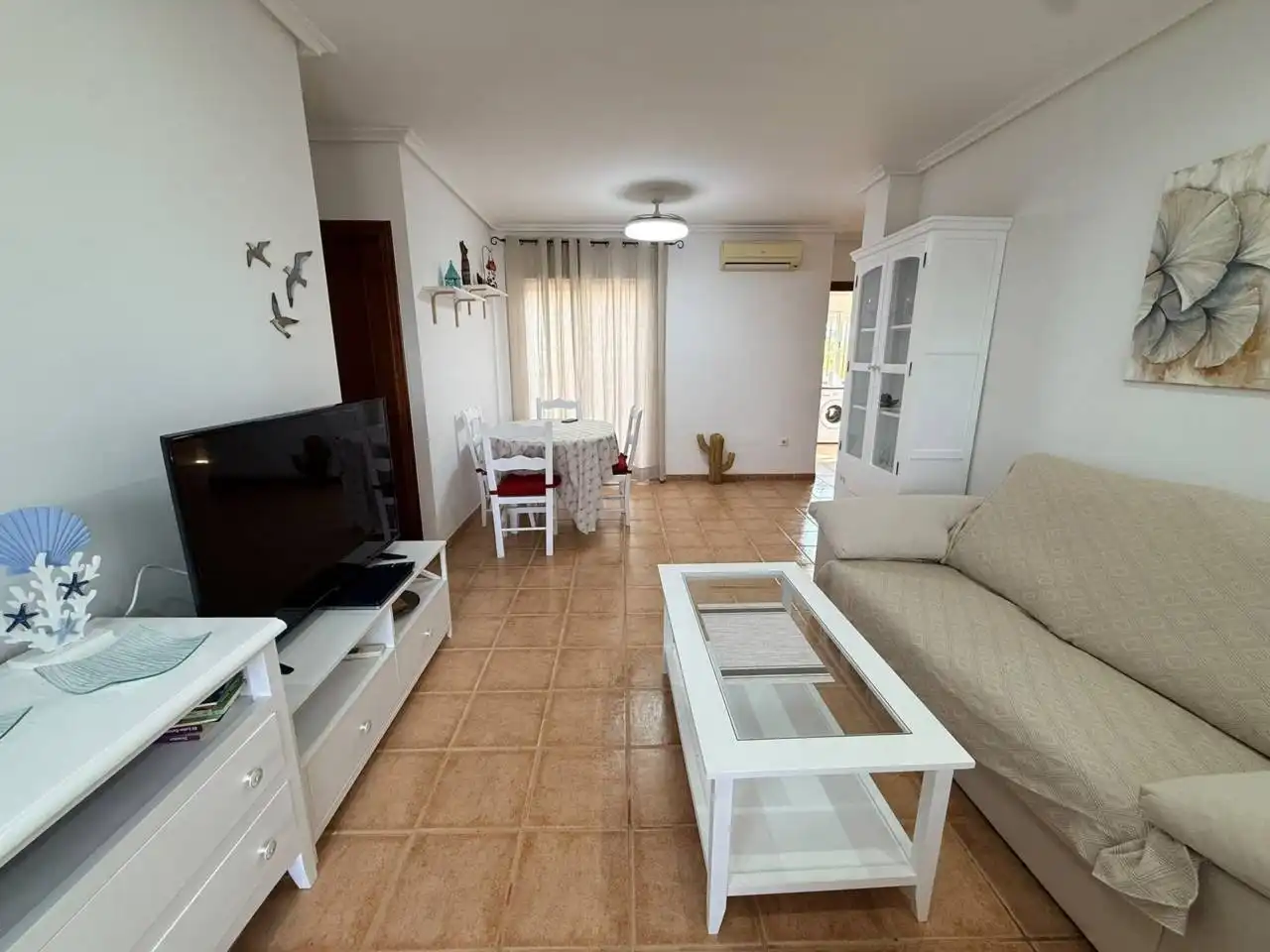 Sala de estar de Piso de alquiler en Vera con Aire acondicionado, Terraza y Piscina comunitaria