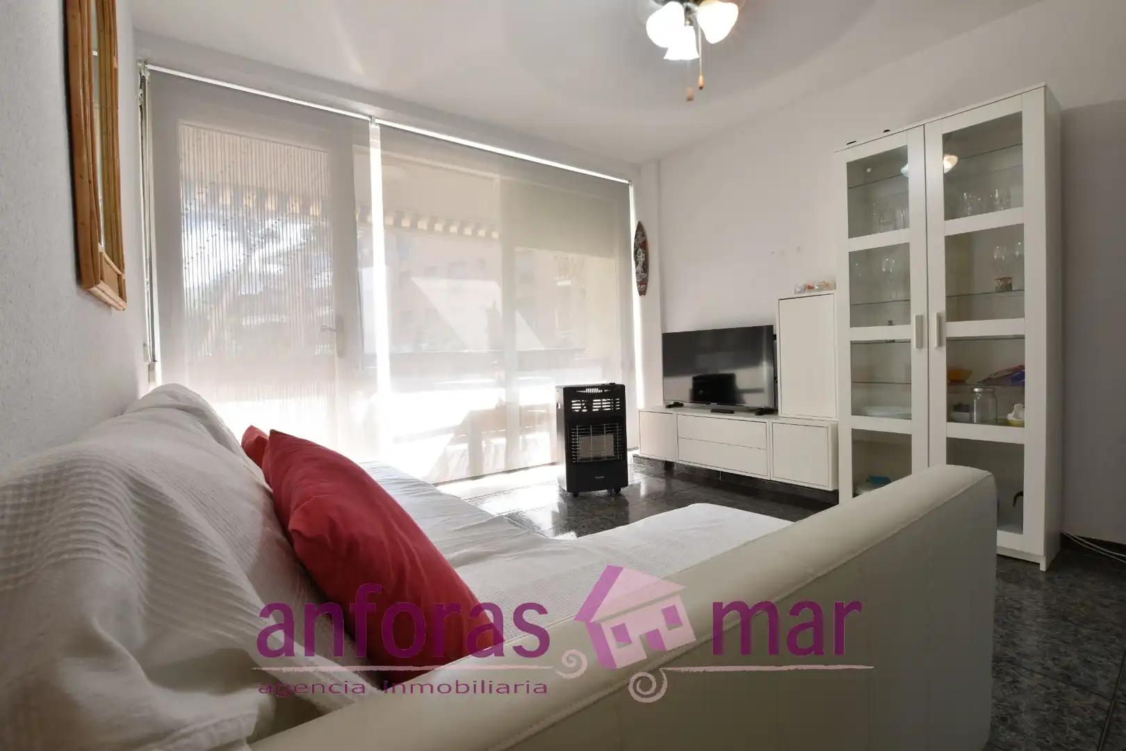 Sala de estar de Piso en venta en Torredembarra con Calefacción y Terraza