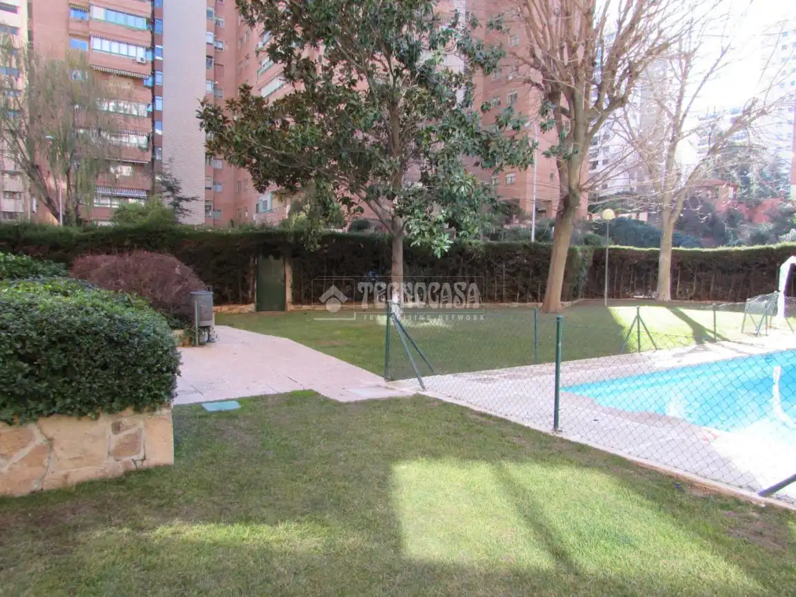 Jardín de Piso en venta en Madrid con Aire acondicionado, Calefacción y Parquet