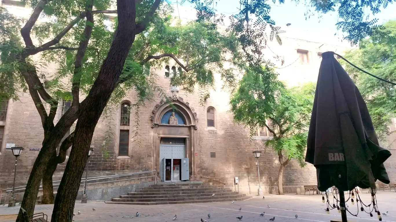 Vista exterior de Piso en venta en Barcelona con Calefacción y Horno