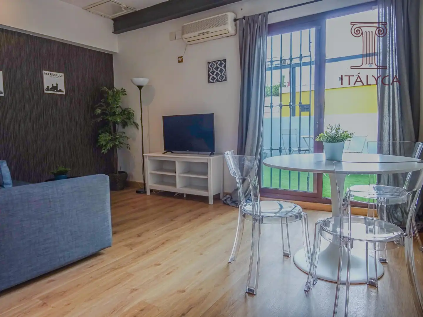 Wohnzimmer von Dachboden zum Verkauf in Sevilla mit Klimaanlage, Terrasse und Abstellraum