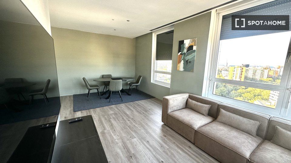 Sala d'estar de Pis de lloguer en  Barcelona Capital amb Aire condicionat, Calefacció i Moblat