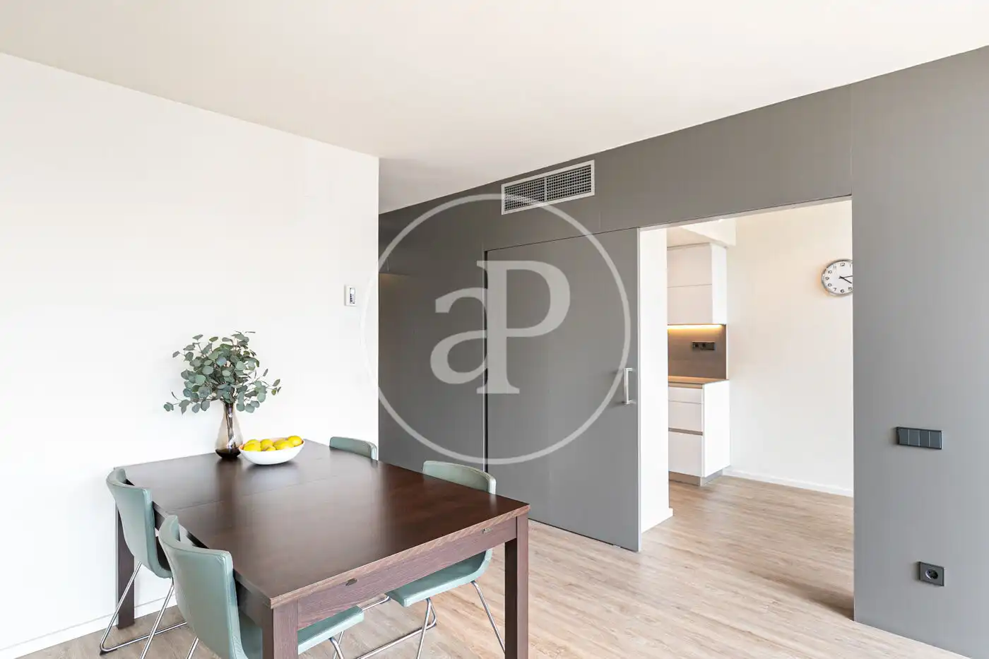 Esszimmer von Wohnung zum Verkauf in Barcelona mit Klimaanlage, Heizung und Terrasse