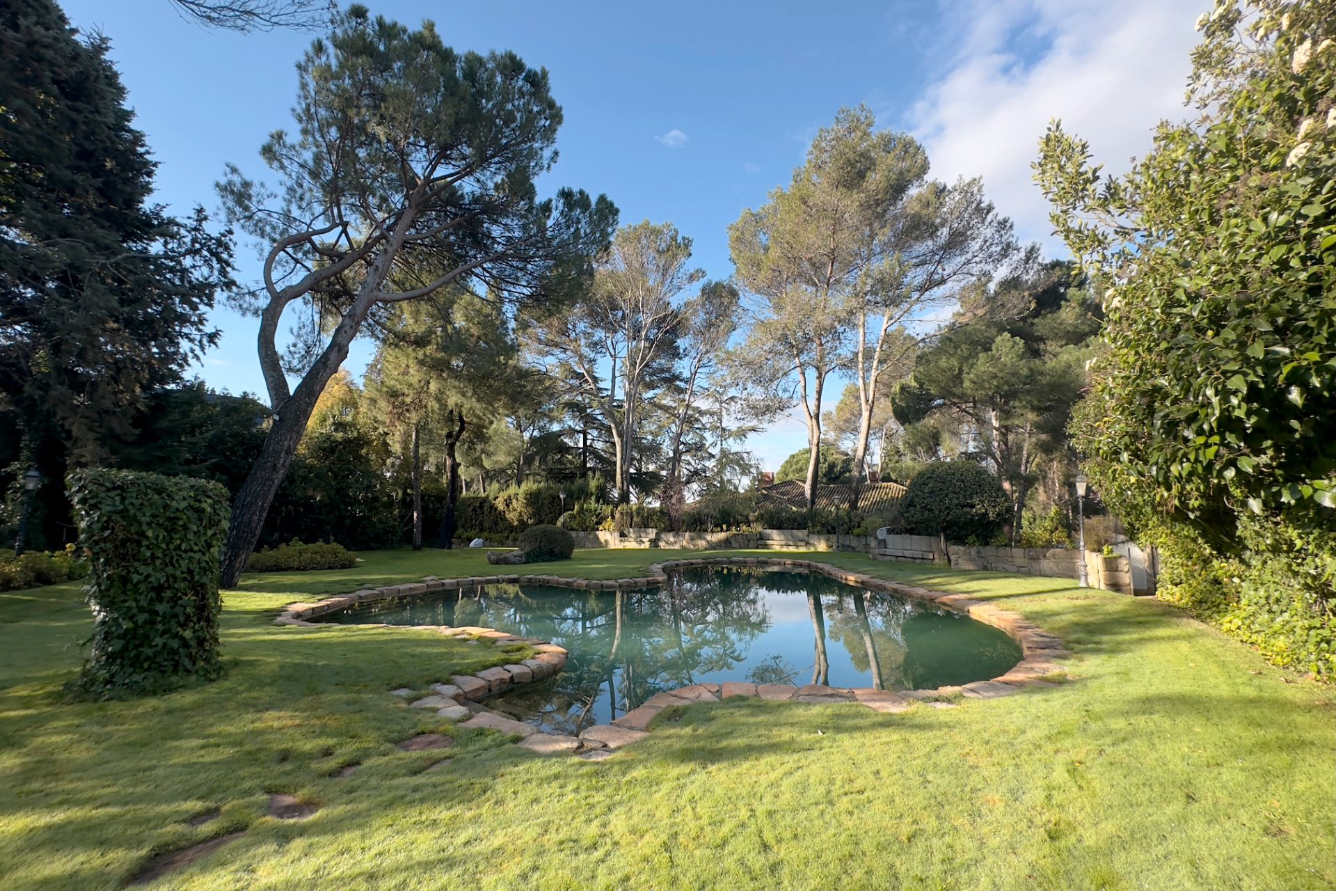 Jardí de Casa o xalet en venda en Torrelodones amb Calefacció, Jardí privat i Terrassa
