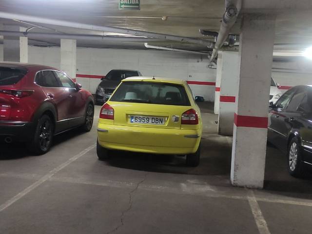 Garaje en Alquiler en Avenida Juan Sebastián Elcano, 40 en Ciudad Jardín