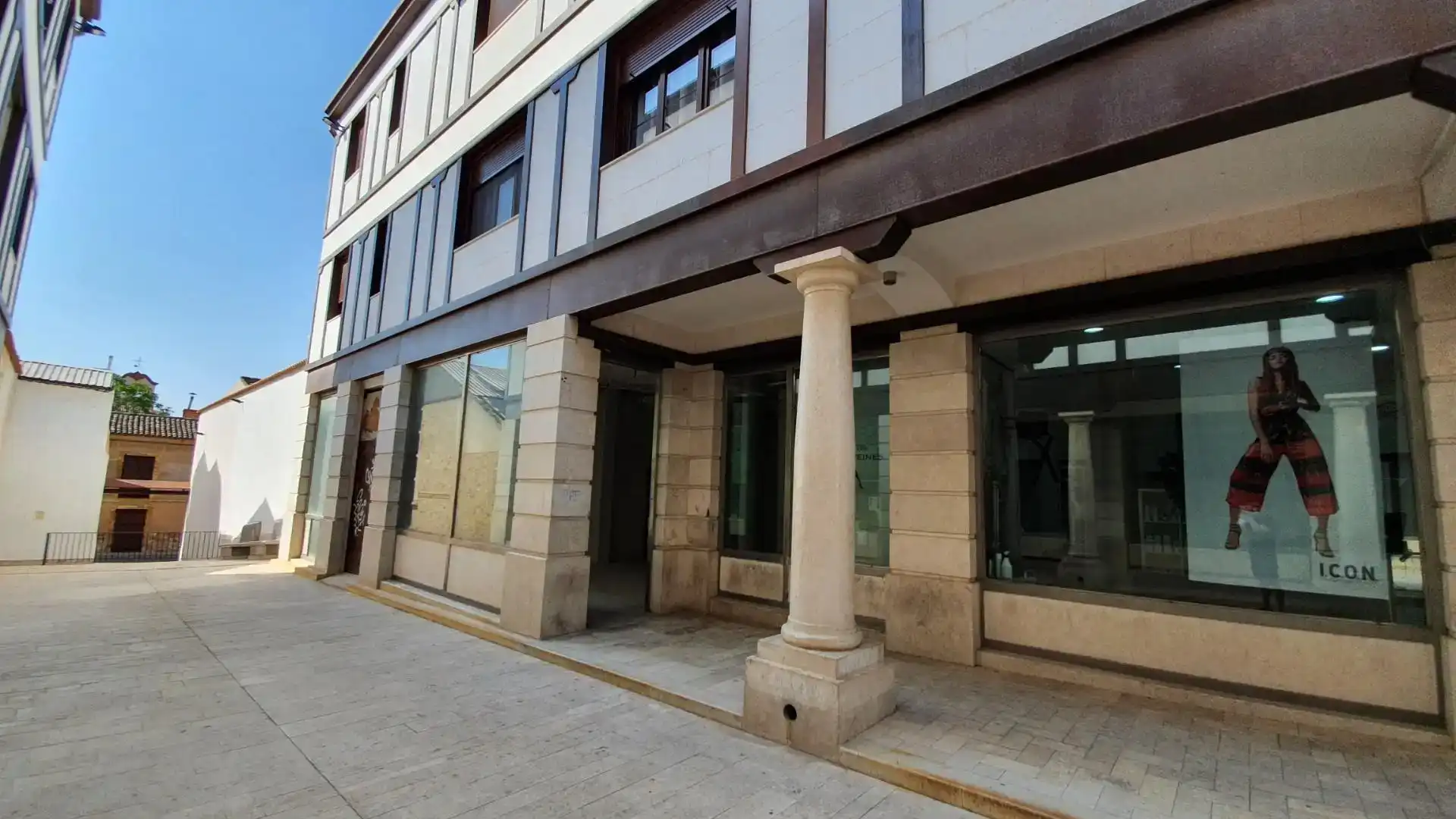 Vista exterior de Local de lloguer en Campo de Criptana