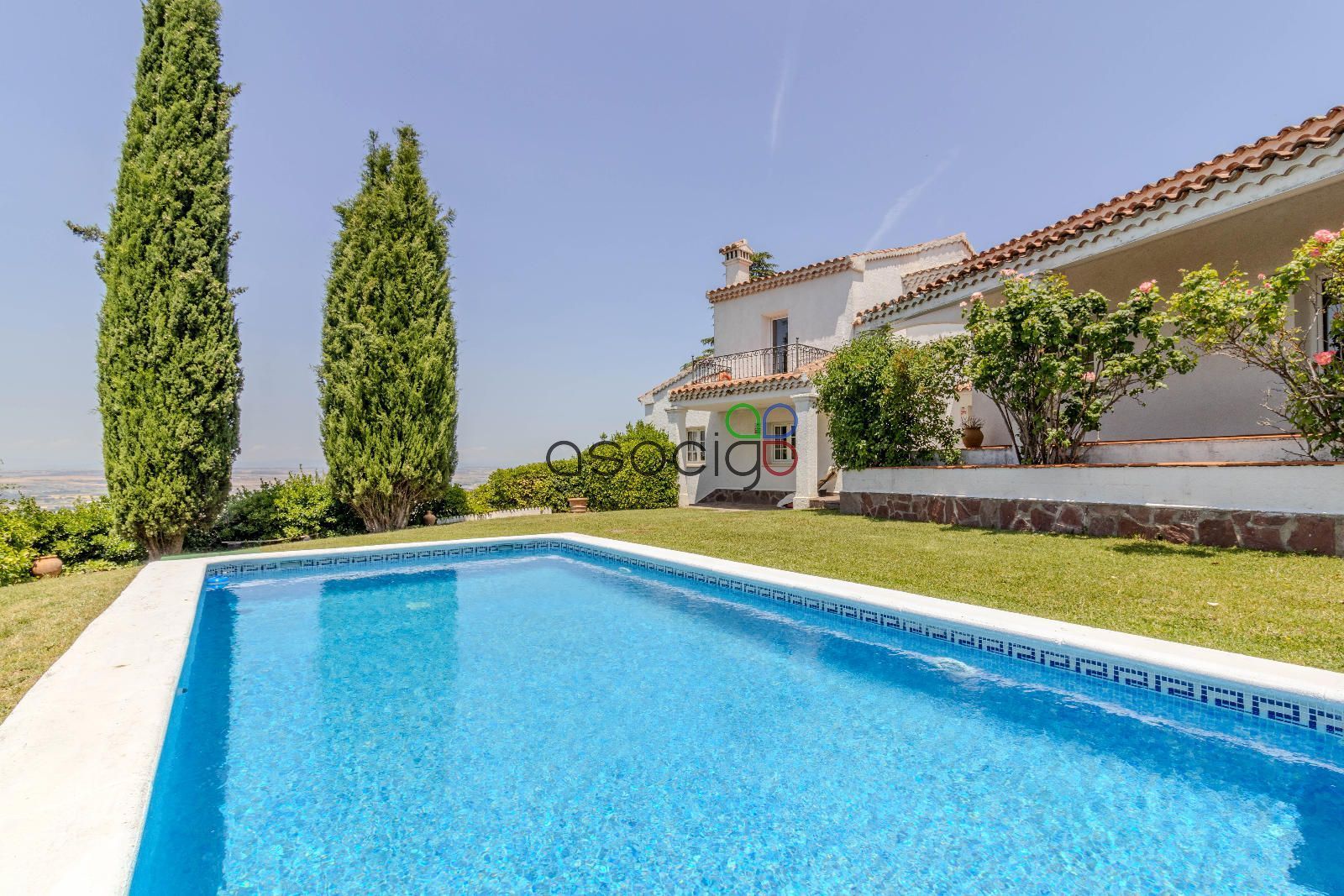 Jardí de Casa o xalet en venda en Guadalajara Capital amb Calefacció, Terrassa i Traster