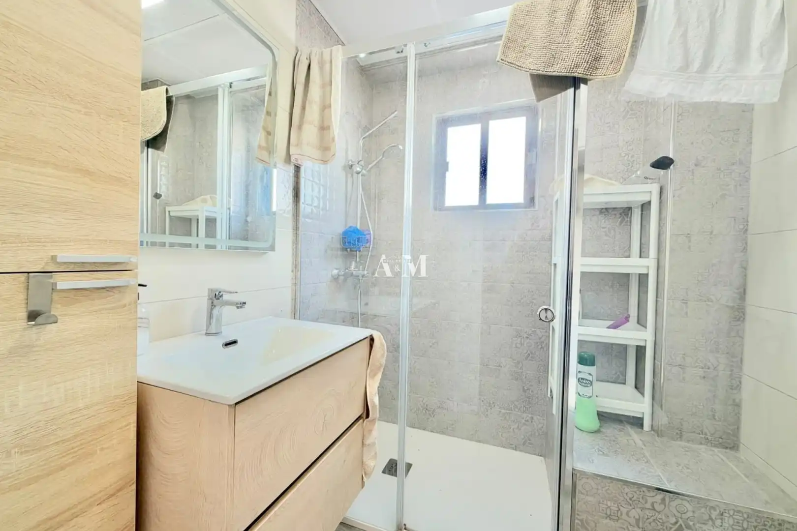 Baño de Piso de alquiler en Mil Palmeras