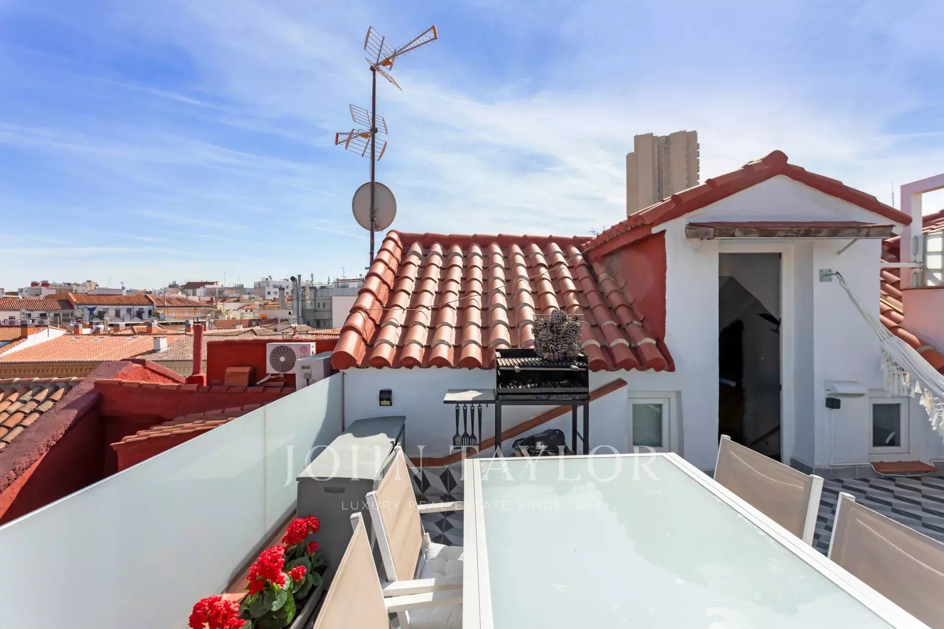 Attic for sale in Goya