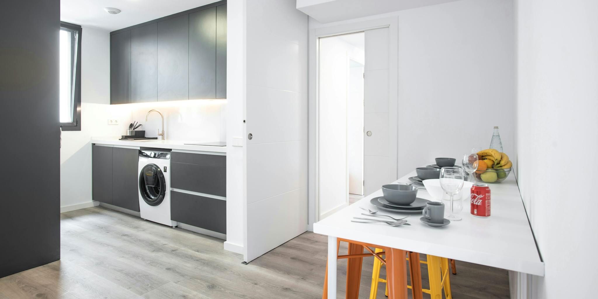 Cocina de Piso para compartir en  Barcelona Capital con Aire acondicionado, Calefacción y Jardín privado