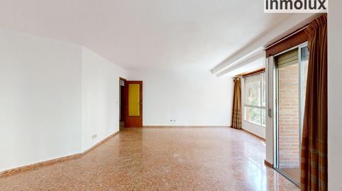 Foto 3 de Piso en venta en Calle Segura, Mercado, Alicante / Alacant
