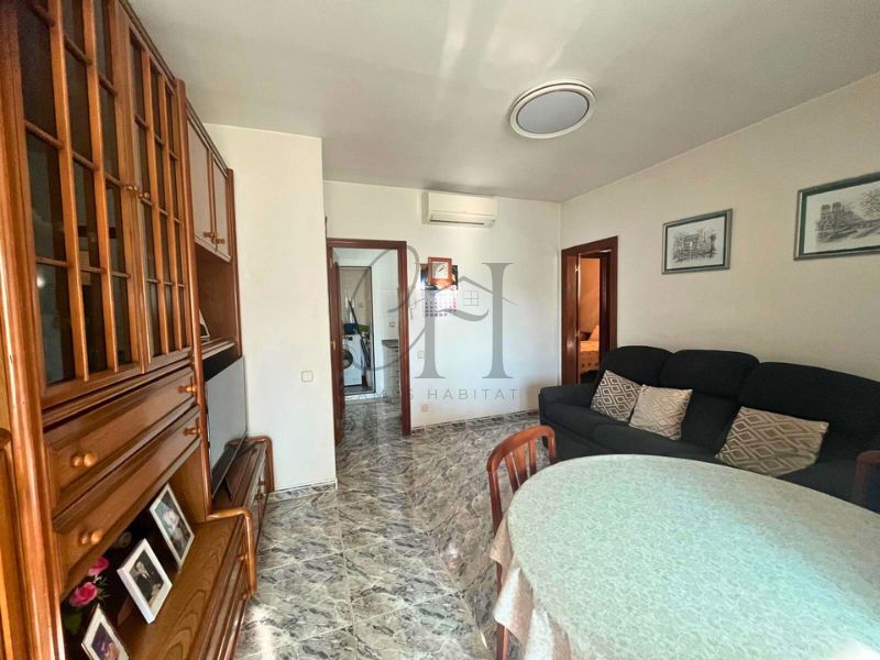 Piso en venta en Carrer d'Eduard Gibert i Riera, Centre