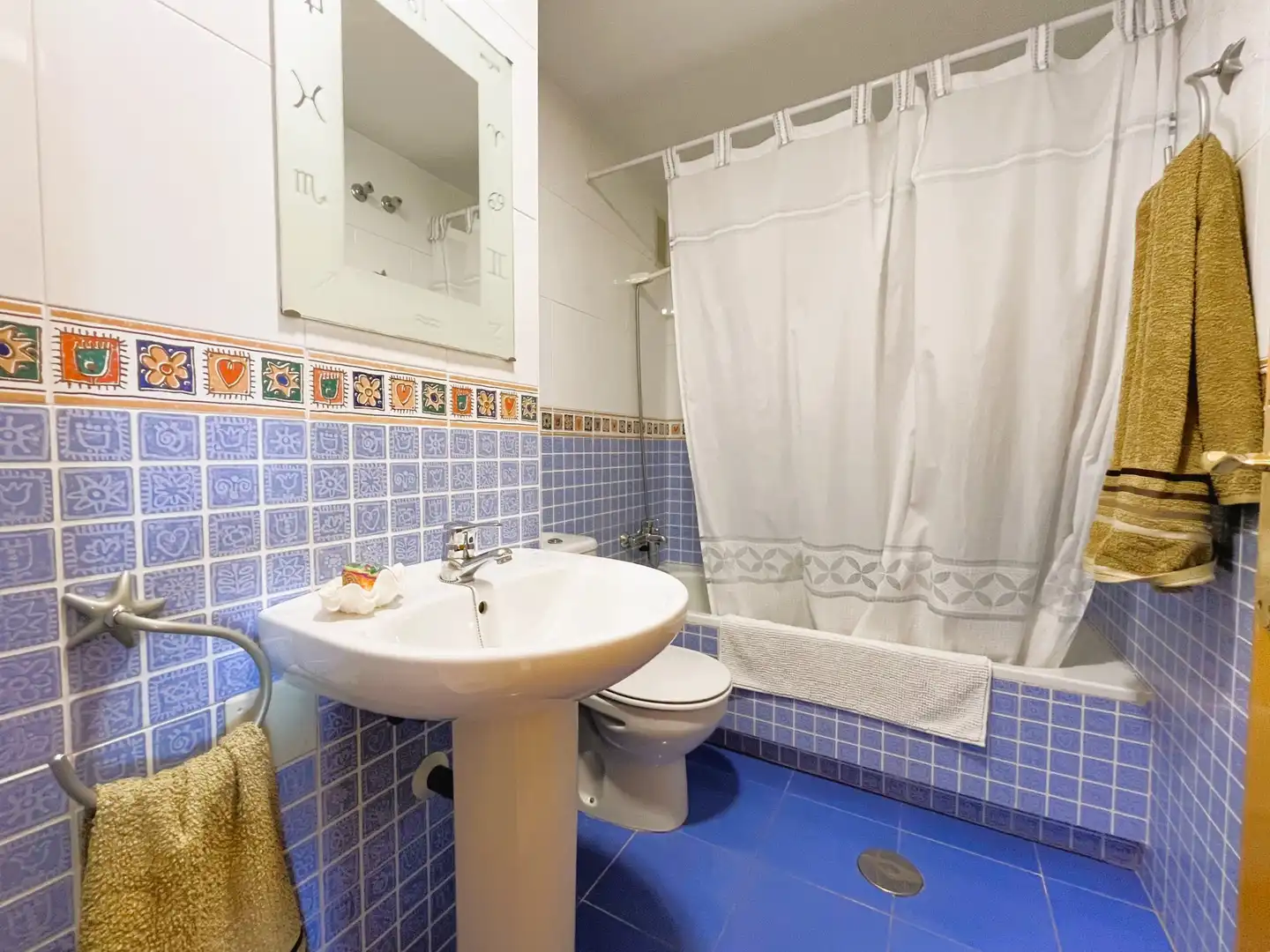 Bathroom of Flat for sale in Orihuela  with Furnished, Oven and Washing machine