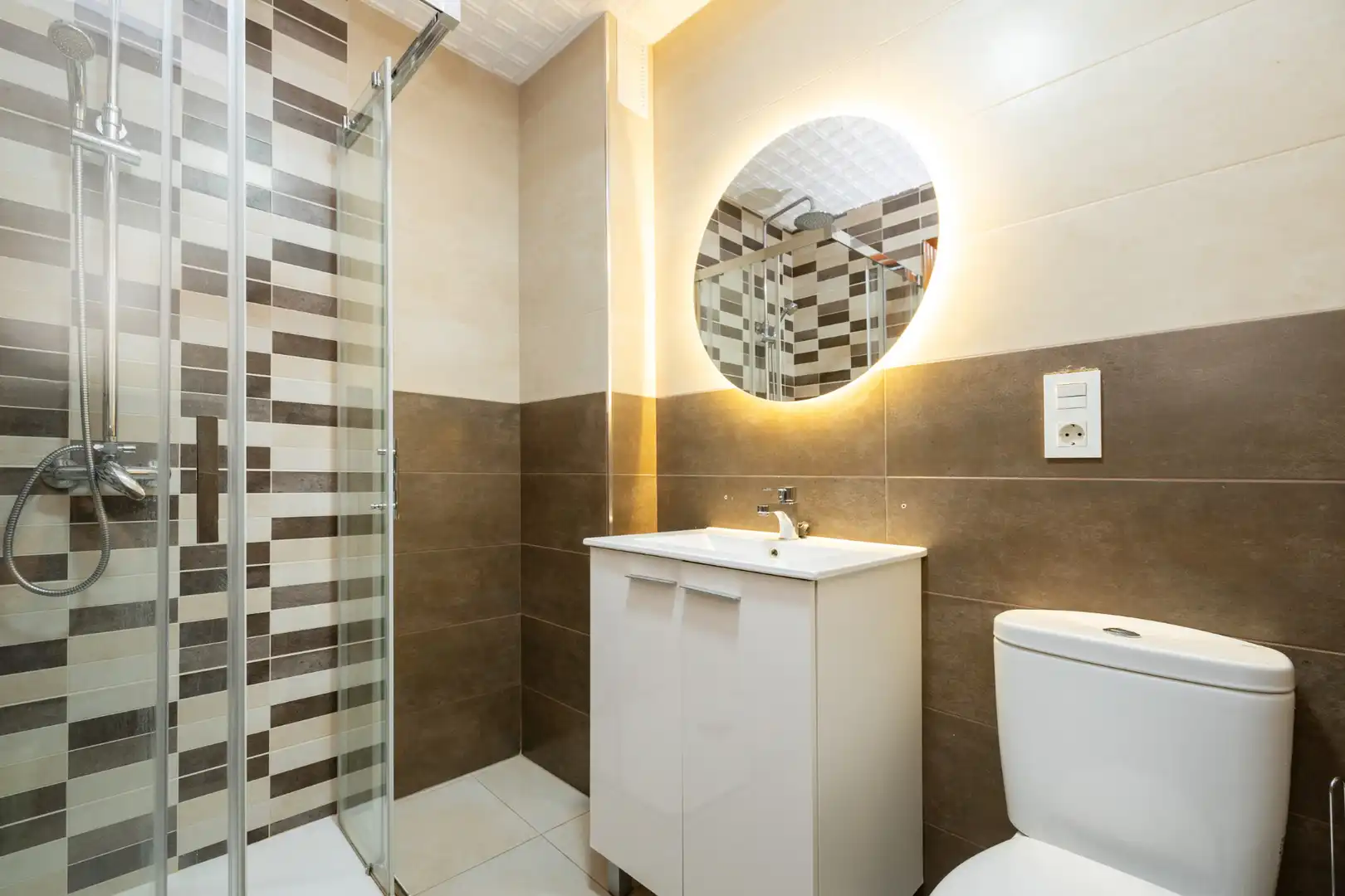 Wohnung zur Miete in Calle Emperatriz Eugenia, Camino de Ronda