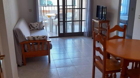 Foto 3 de Apartamento de alquiler en  Azorin, 18, Guardamar Playa, Alicante