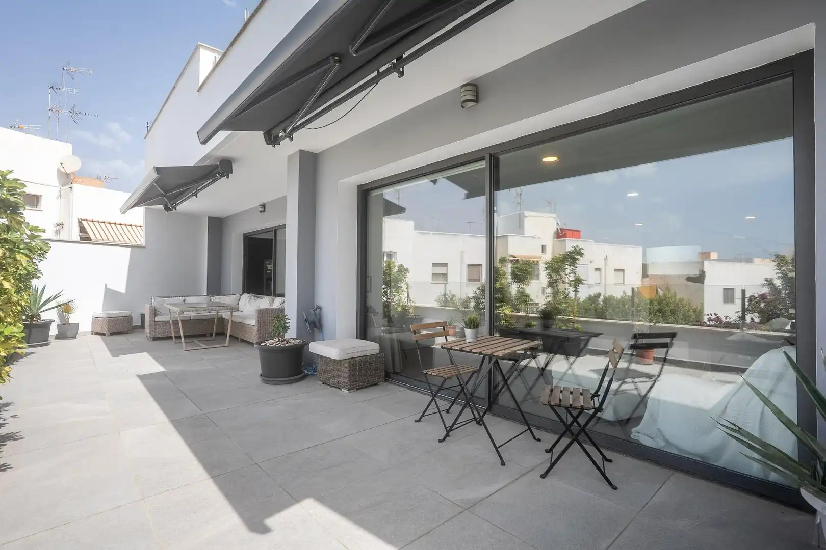 Terraza de Casa o chalet en venta en Almería con Aire acondicionado, Jardín privado y Terraza