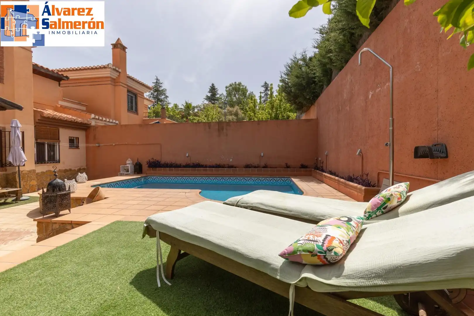 Jardí de Casa o xalet en venda en La Zubia amb Calefacció, Jardí privat i Terrassa