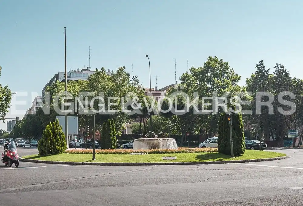 Vista exterior de Piso de alquiler en Madrid con Aire acondicionado y Calefacción