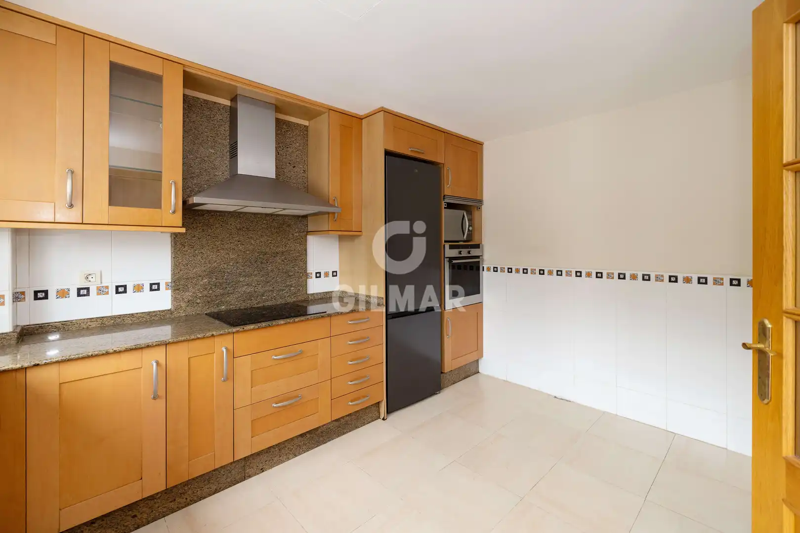 Cocina de Casa adosada en venta en Marbella con Calefacción, Jardín privado y Piscina
