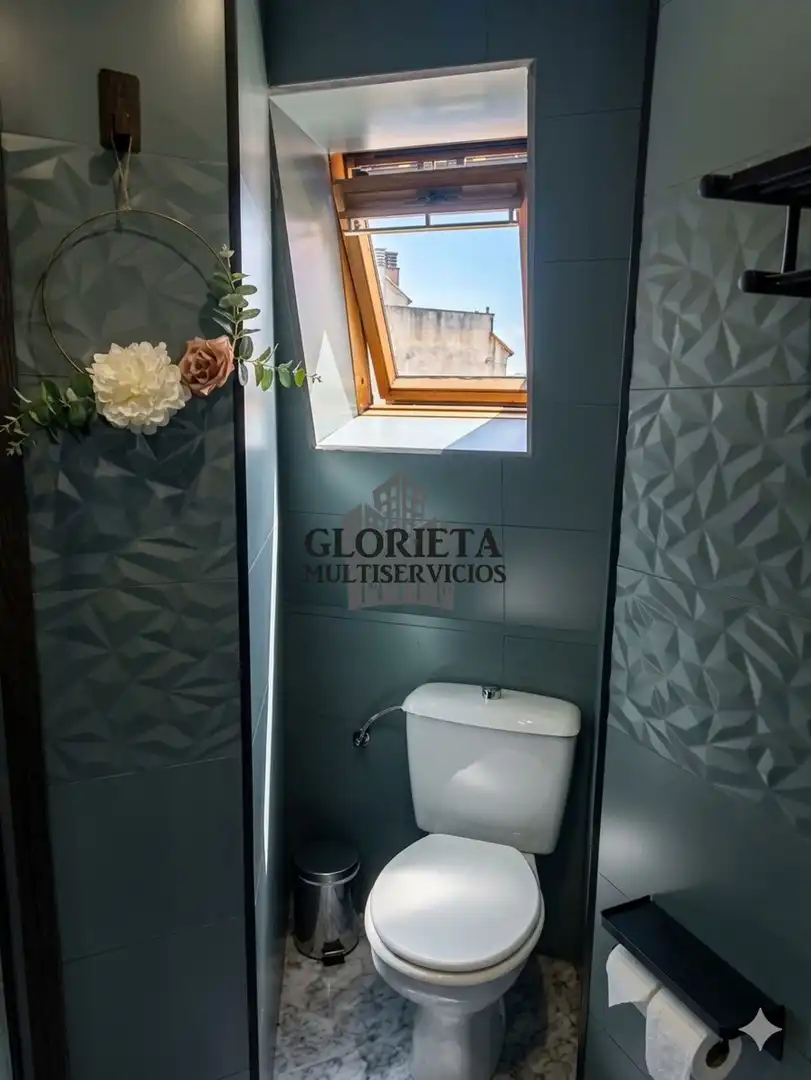 Badezimmer von Dachboden zum Verkauf in Vigo  mit Klimaanlage, Heizung und Parkett