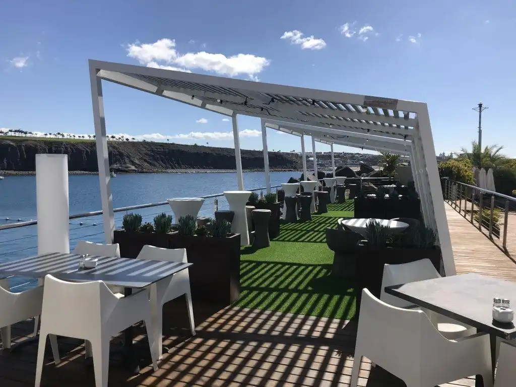 Terrasse von Einfamilien-Reihenhaus zur Miete in San Bartolomé de Tirajana mit Klimaanlage, Privatgarten und Terrasse